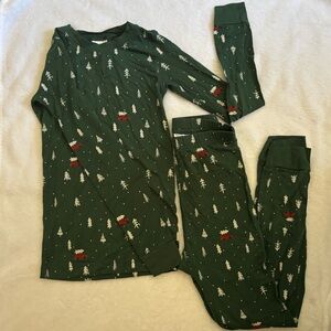6-7 
Christmas Pjs 
Hannah Anderson